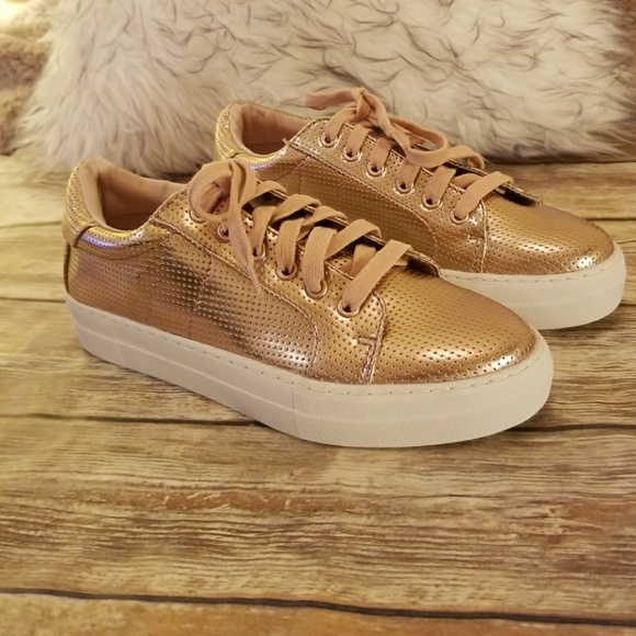 Report Shoes - Rose Gold Sneaks